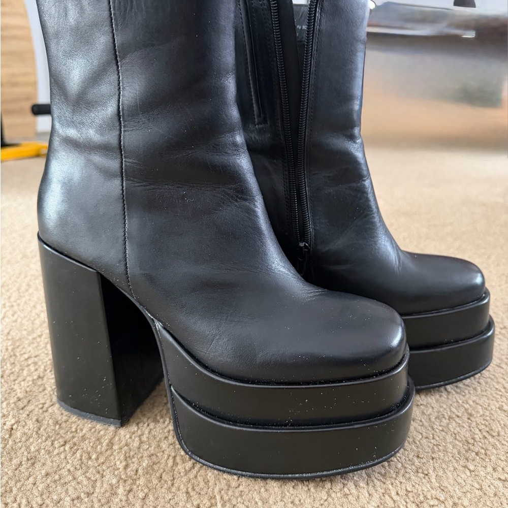 Steve Madden Black Platform Boots